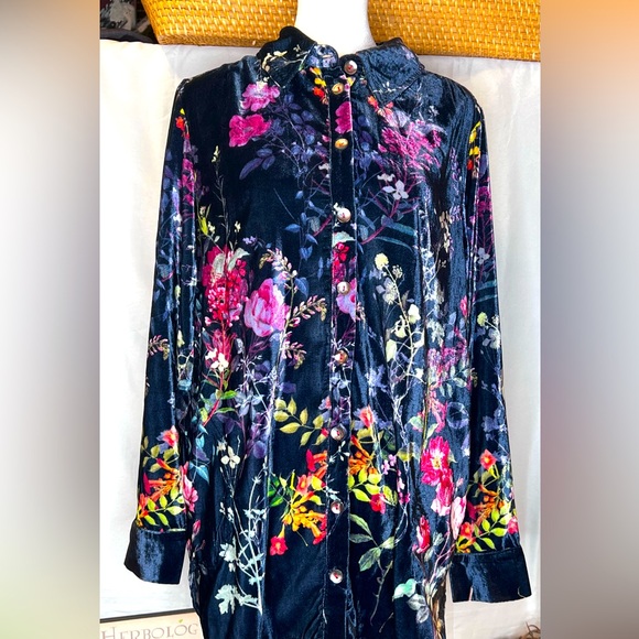 Soft Surroundings Tops - Soft Surrounding Chic Velvet Colorful Floral Button-Up Shirt Size Medium